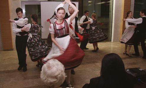 Veli bej kávéházi esték – Józsa Judit, Szent Margit Gimnázium táncegyüttese, Döbögő Táncegyüttes