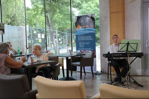 Veli bej kávéházi esték – Mindannyian allergiásak leszünk?